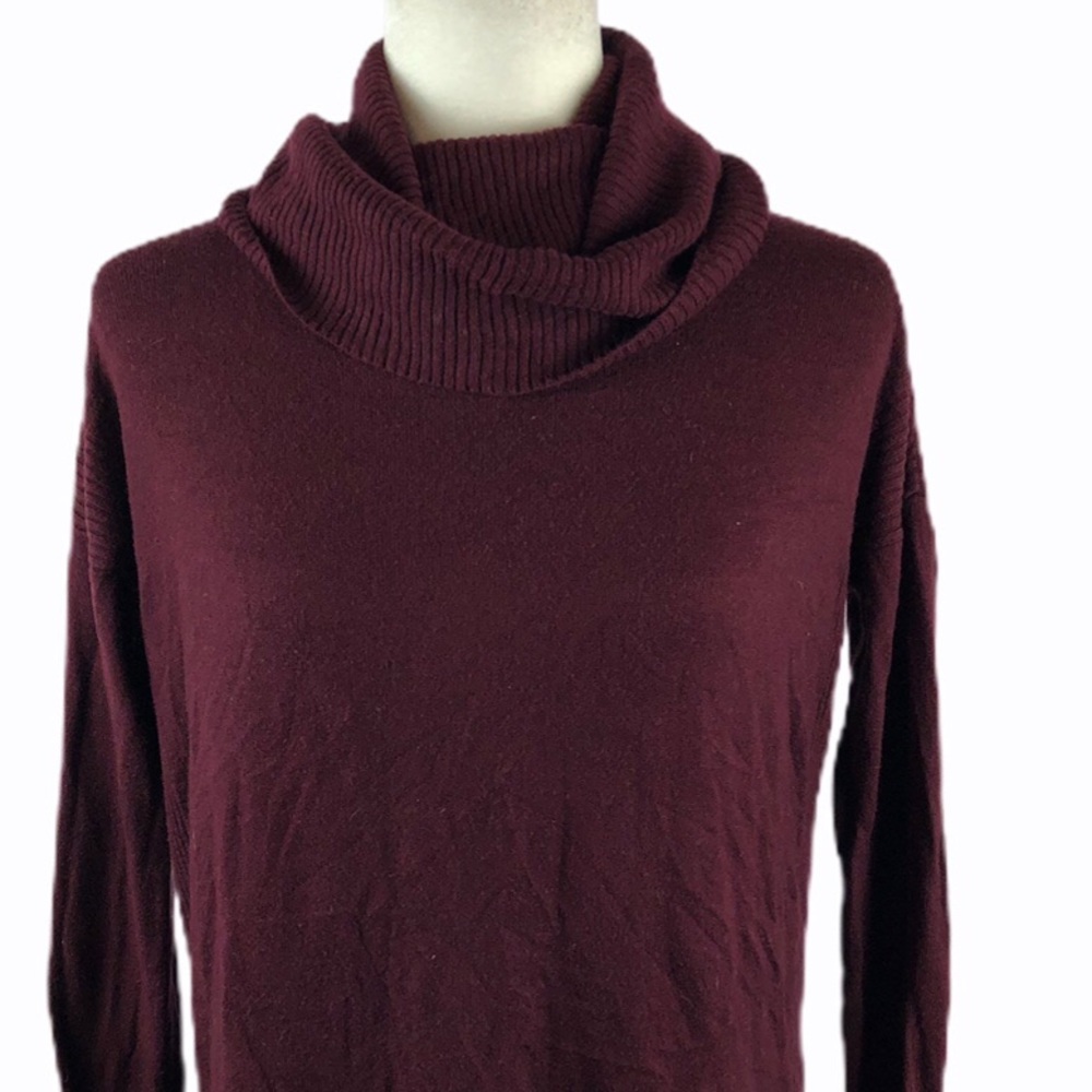 Cupio Burgundy Cashmere Blend Turtleneck Sweater - Picture 2 of 8